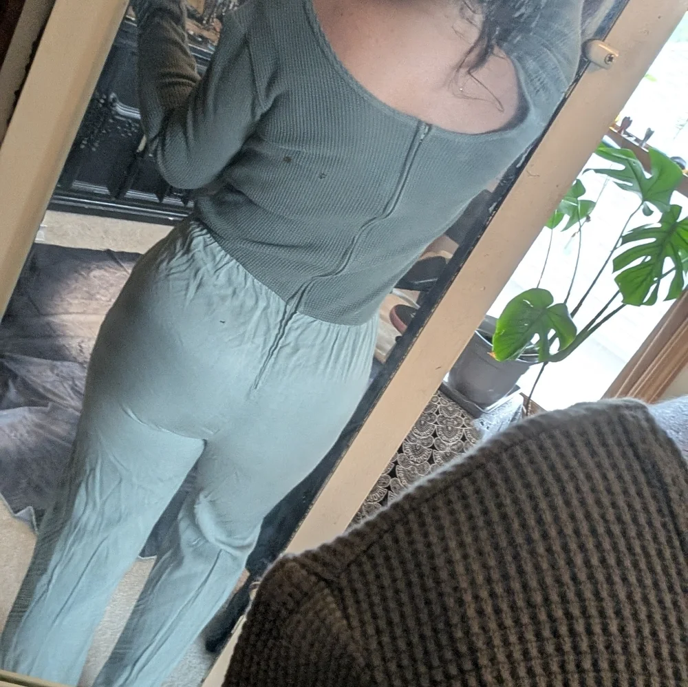 '90s Vintage Two-piece Nina Piccalino Gray/Green Waffle Knit Top - Picture 6 of 12